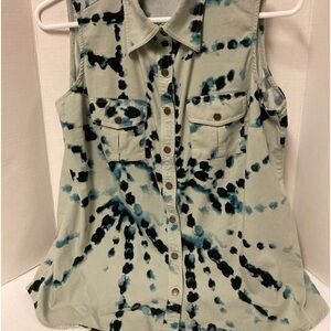 LuLaRoe Roxanne Sleeveless Snap Tank Snap Button Splatter Small
